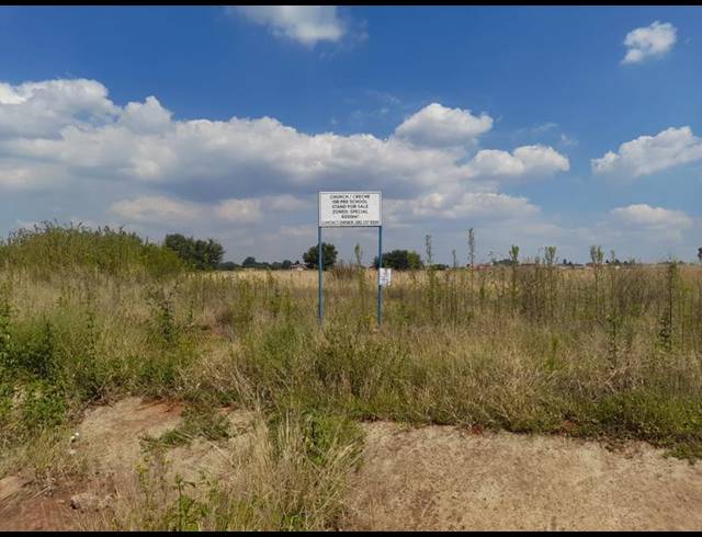 LAND FOR SALE IN UNITAS PARK